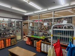 Holland Road Shopping Centre (D10), Retail #572081751